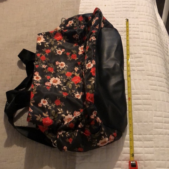 Anthropologie Weekend Bag with Trolley Sleeve. - Picture 4 of 5